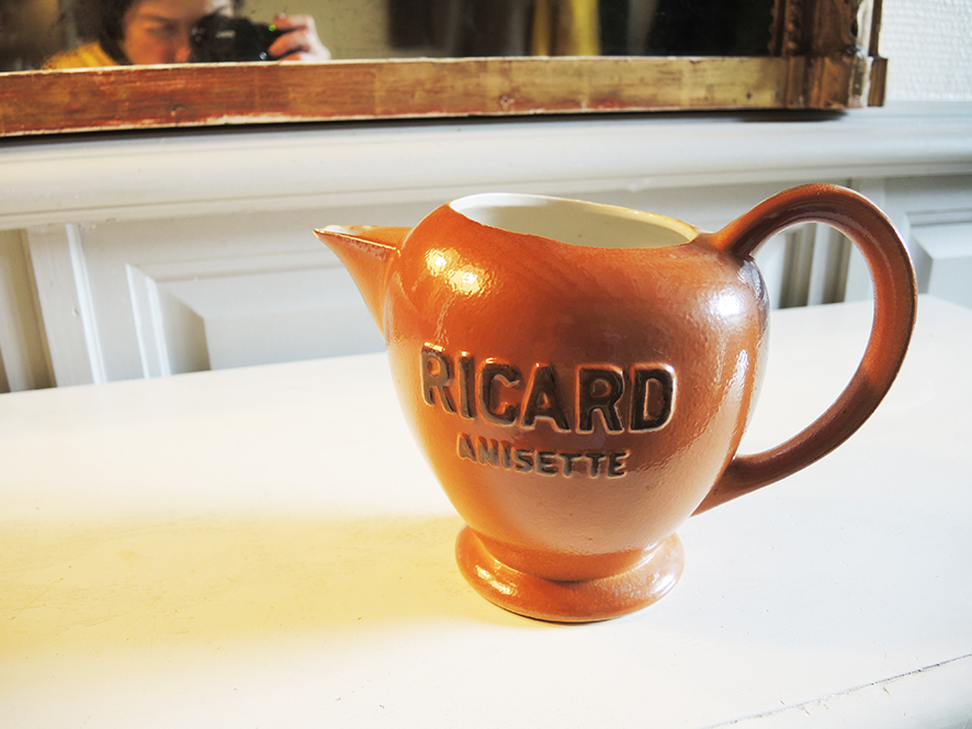 Pichet / carafe en grès publicitaire Ricard - Anisette, Ateliers de  céramique Picard - Début de Série