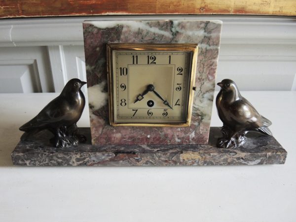Ancienne Horloge avec Moineaux en Marbre Art Déco