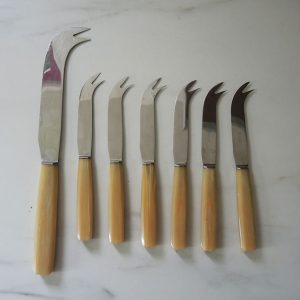 7 Couteaux Vintage à Fromage