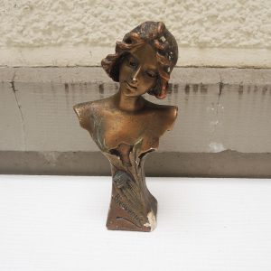 Buste de Femme Vintage Art Déco “Bienvenue”