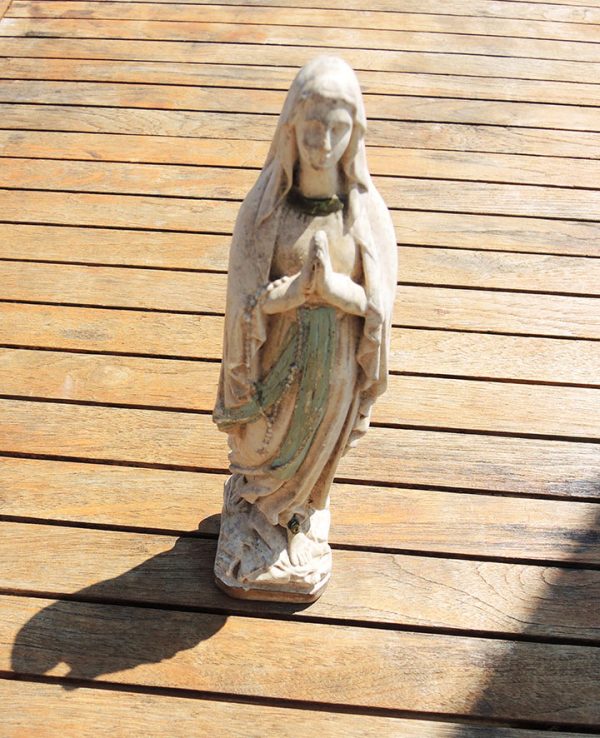 Statuette de la Vierge