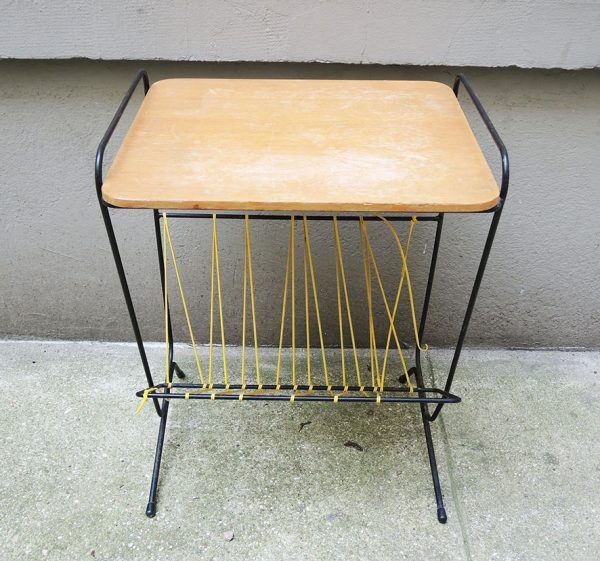 Table-Porte Revues Vintage