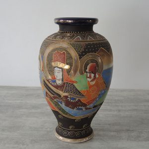 Ancien Vase Asiatique en Porcelaine Satsuma