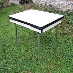 Ancienne Table Extensible en Formica Blanche