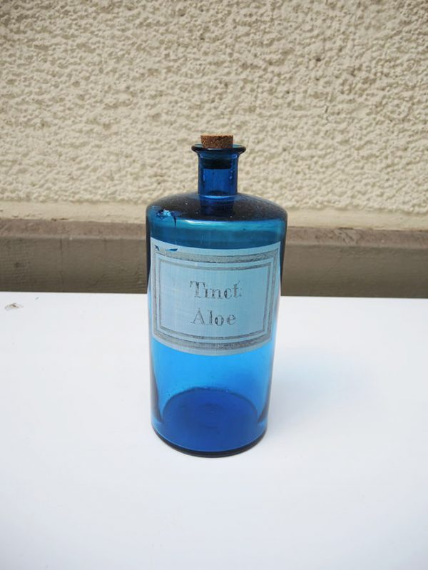 Ancien Pot Apothicaire en Verre Bleu – Tinct : Aloe