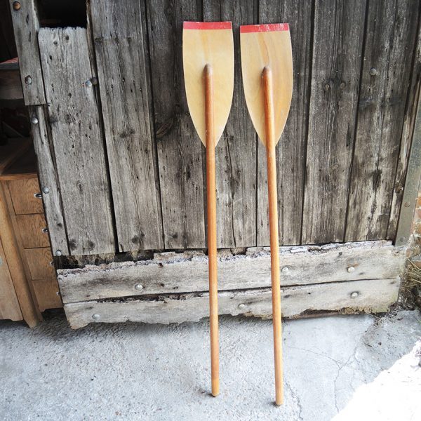 Anciennes Rames de Canoë en Bois
