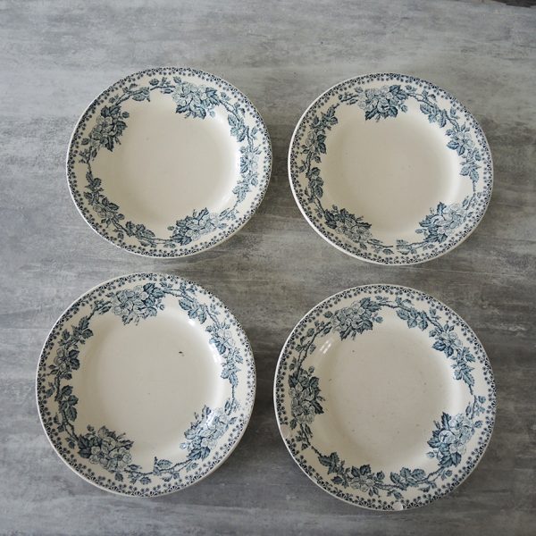 Anciennes Assiettes à Dessert