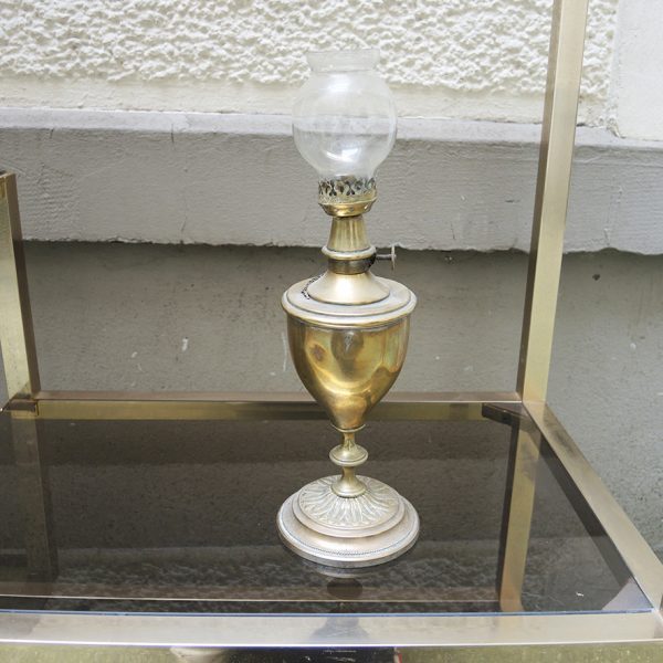 Ancienne Lampe Pigeon Trianon en Laiton & Verre