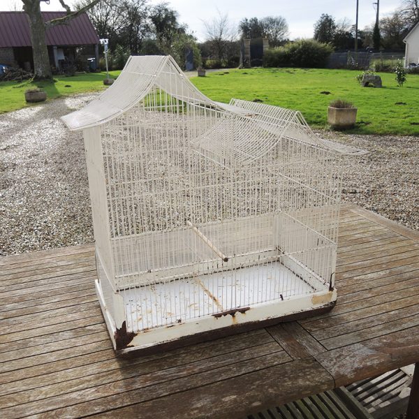Ancienne Grande Cage à Oiseaux en Métal Blanc