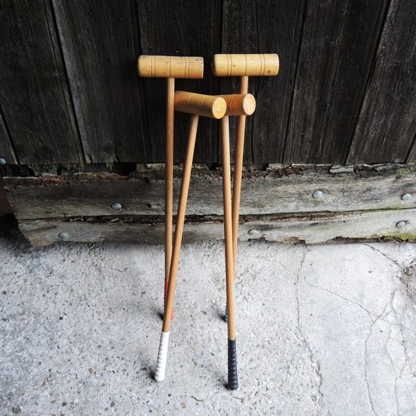 Anciens Maillets de Croquet en Bois