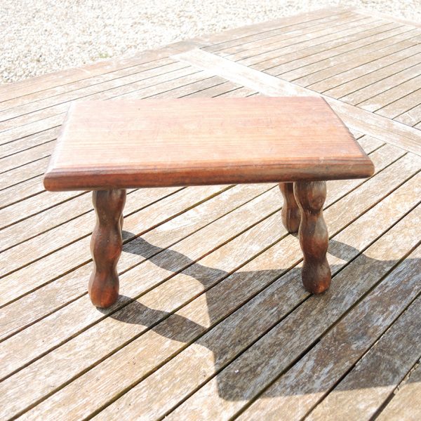 Ancien Repose-Pied en Bois
