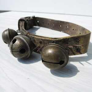 Ancien Collier à Chien en Cuir avec Piques et Grelots