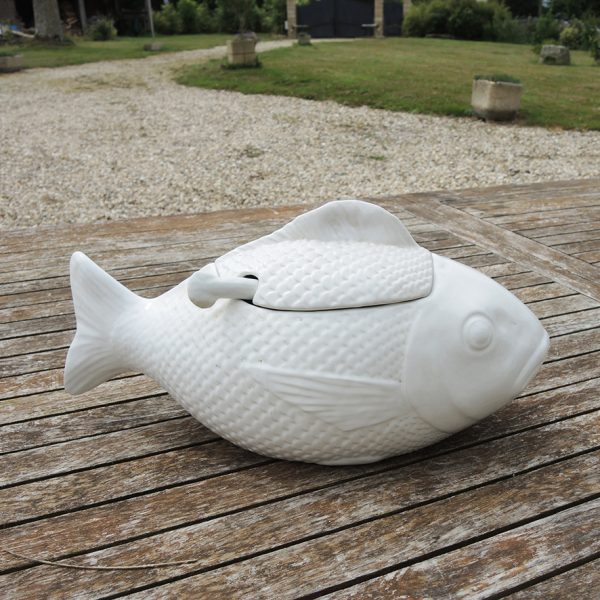 Ancienne Soupière Poisson en Céramique Blanche
