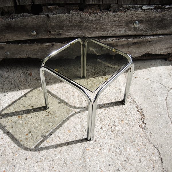 Ancienne Table d'Appoint en Chrome & Verre Fumé