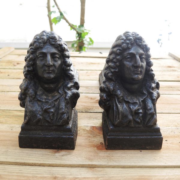 Anciens Chenets en Fonte Molière