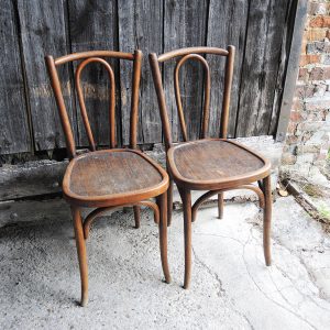 2 Anciennes Chaises de Bistrot en Bois Courbé