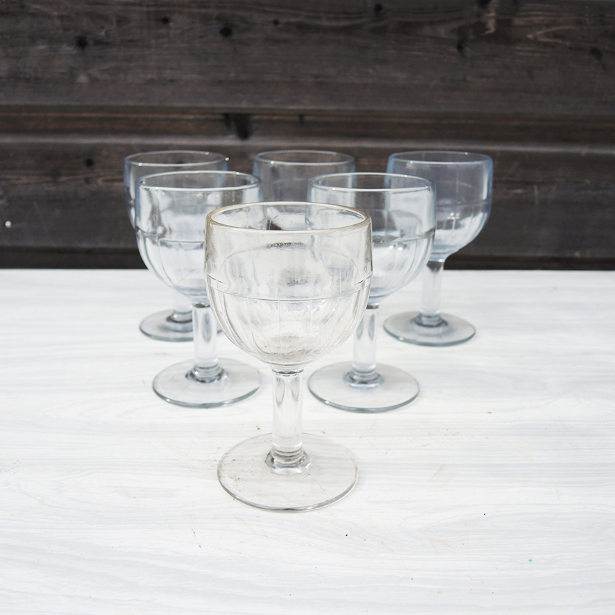verres-pied-bistrot-verre-vintage 6 Anciens Verres à Pied Bistrot en Verre Epais