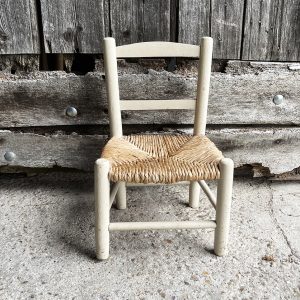 Ancienne Chaise Enfant en Bois Blanc & Paille