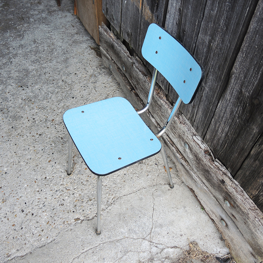 Ancienne Chaise en Formica Bleu (3)