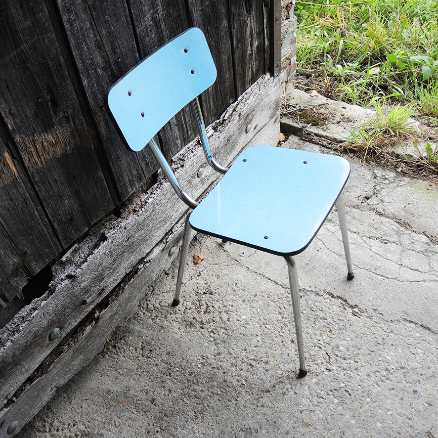 Ancienne Chaise en Formica Bleu (5)