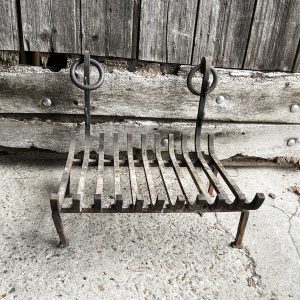 Ancienne Grille de Cheminée en Fonte