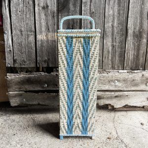 Ancienne Huche à Pain Scoubidou Blanc & Bleu