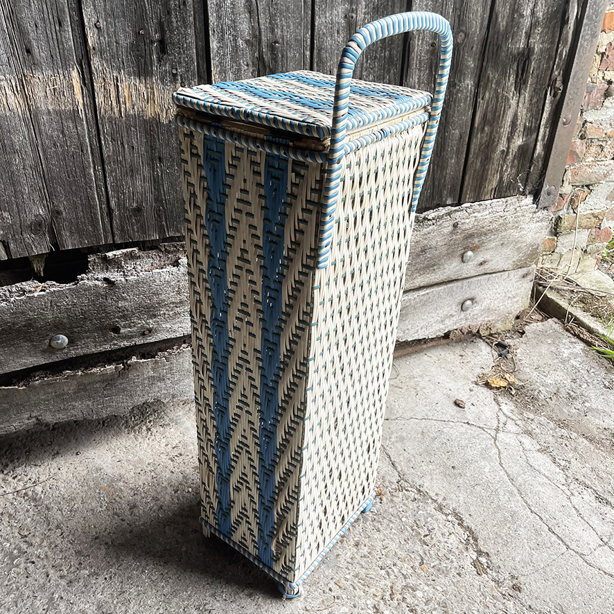 Ancienne Huche à Pain Scoubidou Blanc & Bleu (2)