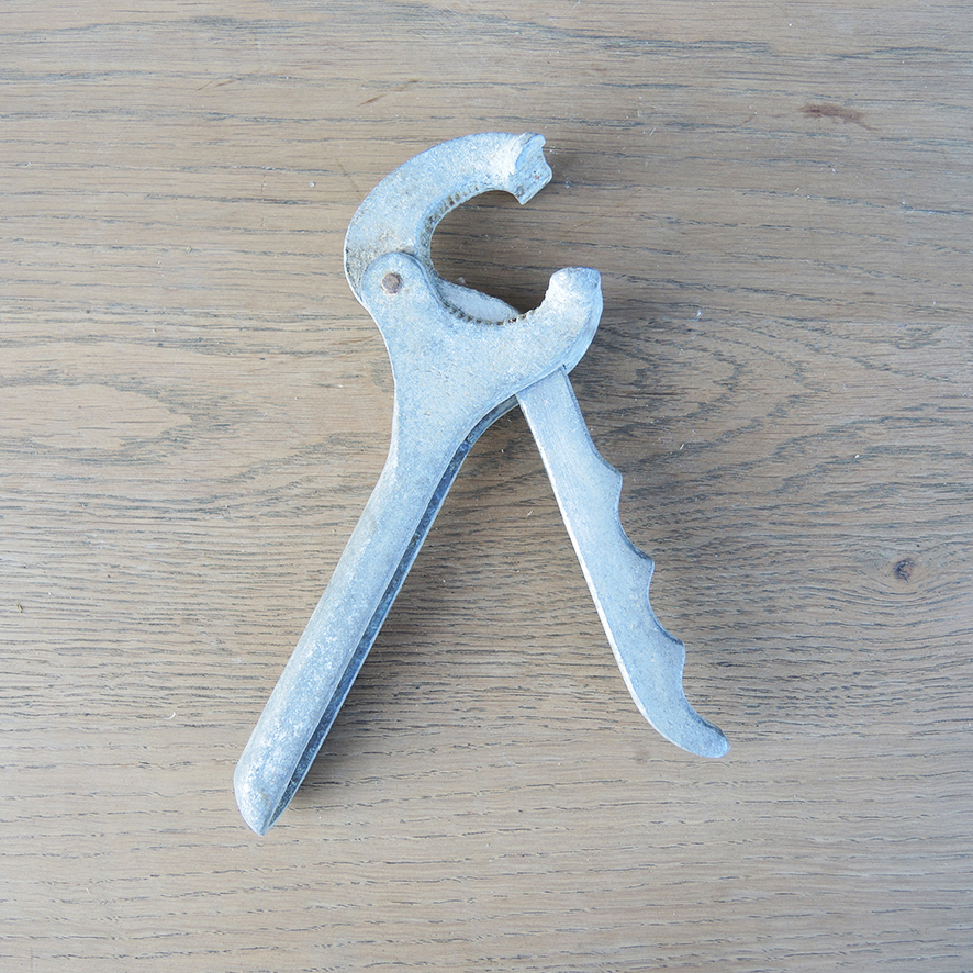 Ancienne Pince à Plat Sertout (1)