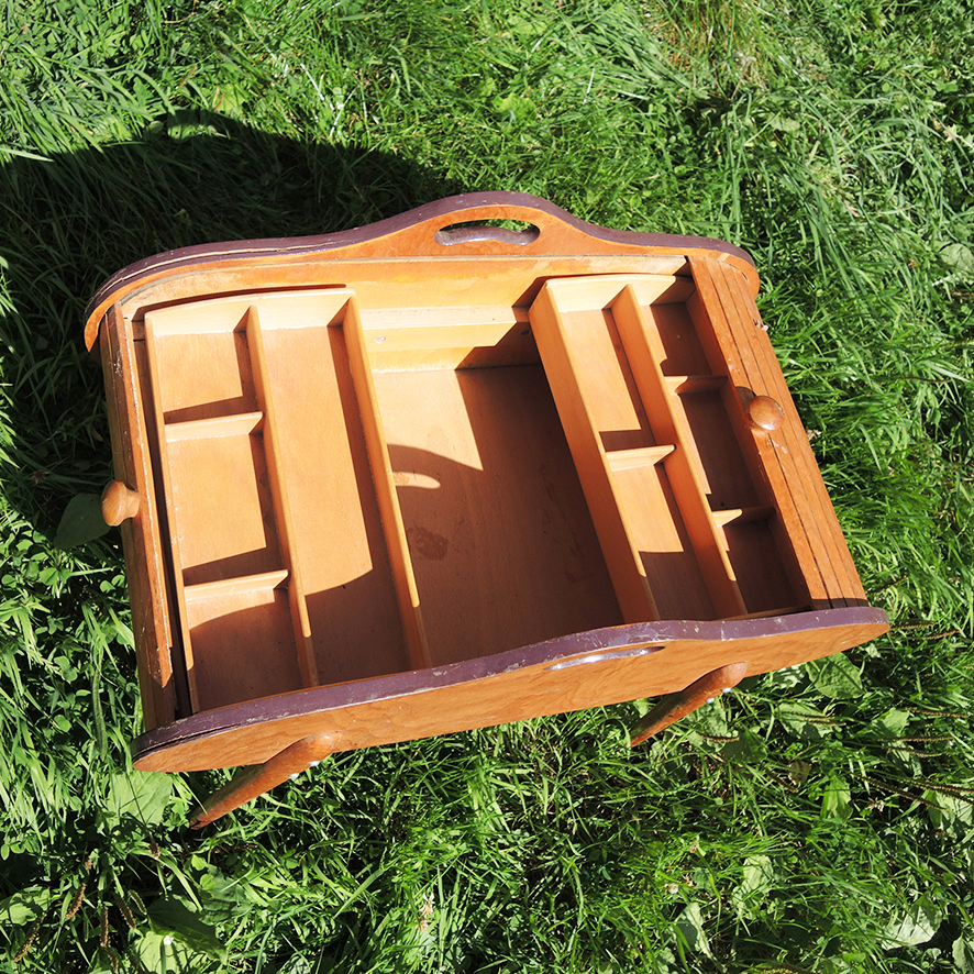 Ancienne Travailleuse en Bois de Style Scandinave (1)