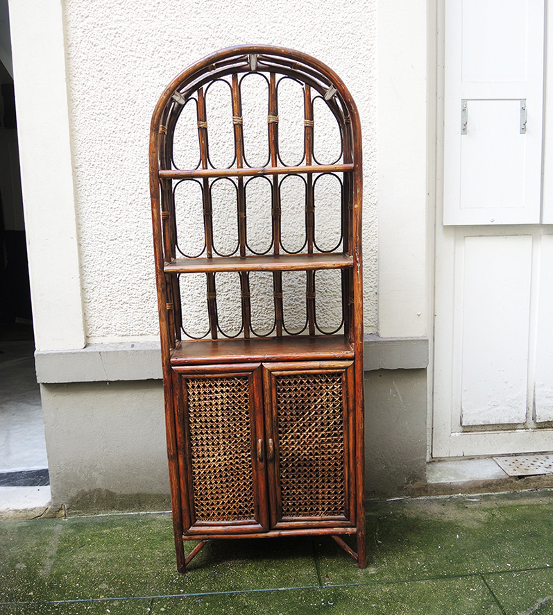 bibliotheque-rotin-cannage-vintage Ancienne Bibliothèque en Rotin & Cannage