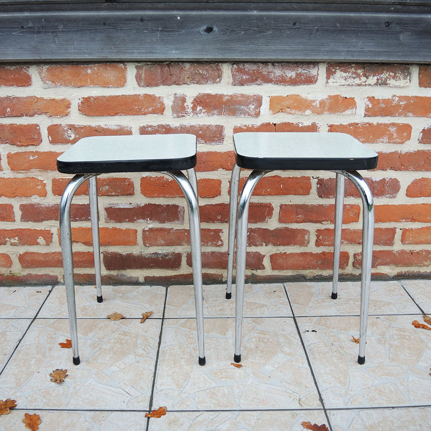 tabourets-formica-vert-vintage 2 Anciens Tabourets Formica Vert D'Eau