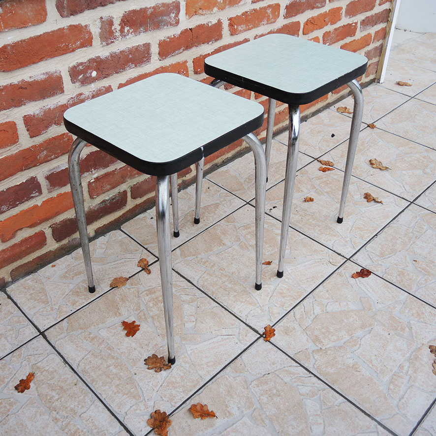 2 Anciens Tabourets Formica Vert D'Eau (2)