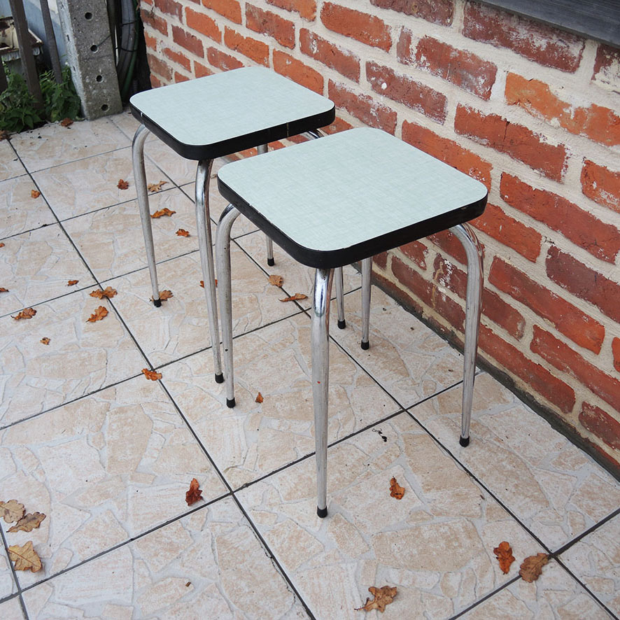 2 Anciens Tabourets Formica Vert D'Eau (3)