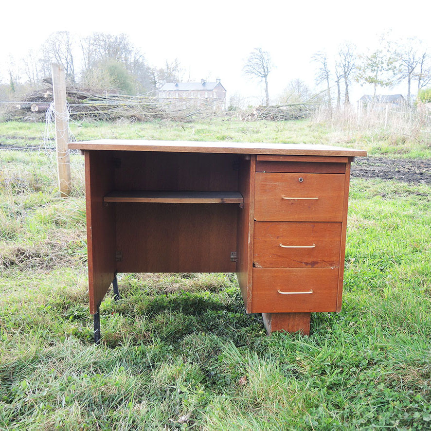 bureau-bois-tiroirs-vintage Ancien Bureau en Bois avec 3 Tiroirs
