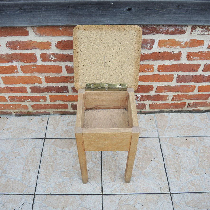 Ancien Tabouret Coffre en Bois (5)