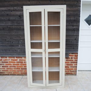 Ancienne Armoire Vaisselier en Bois avec Portes Grillagées
