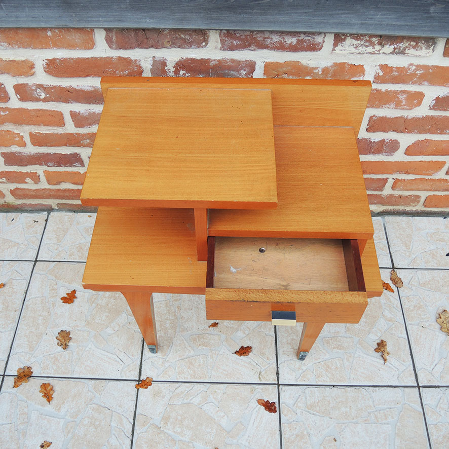 Ancienne Table de Chevet en Bois de Style Scandinave (2)