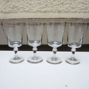 4 Verres à Pied Transparent Gravé Baccarat ( )