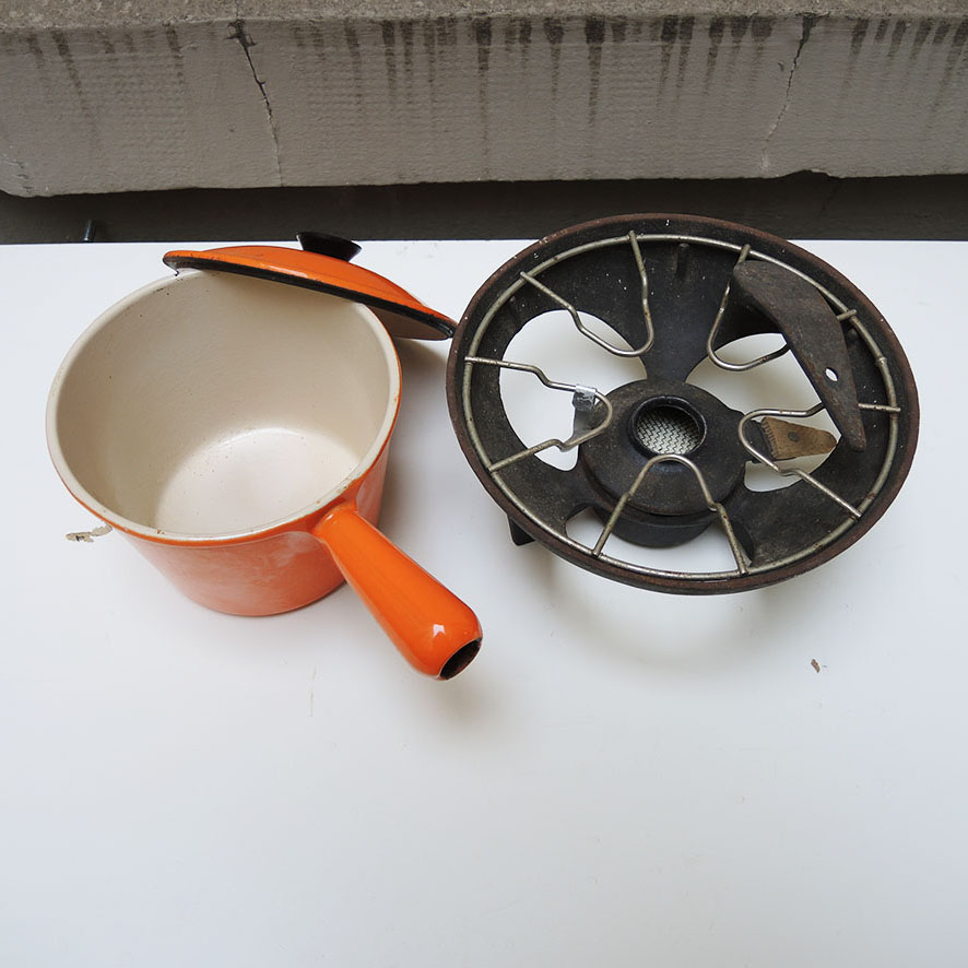 Ancien Service à Fondue Le Creuset en Fonte Orange (2)