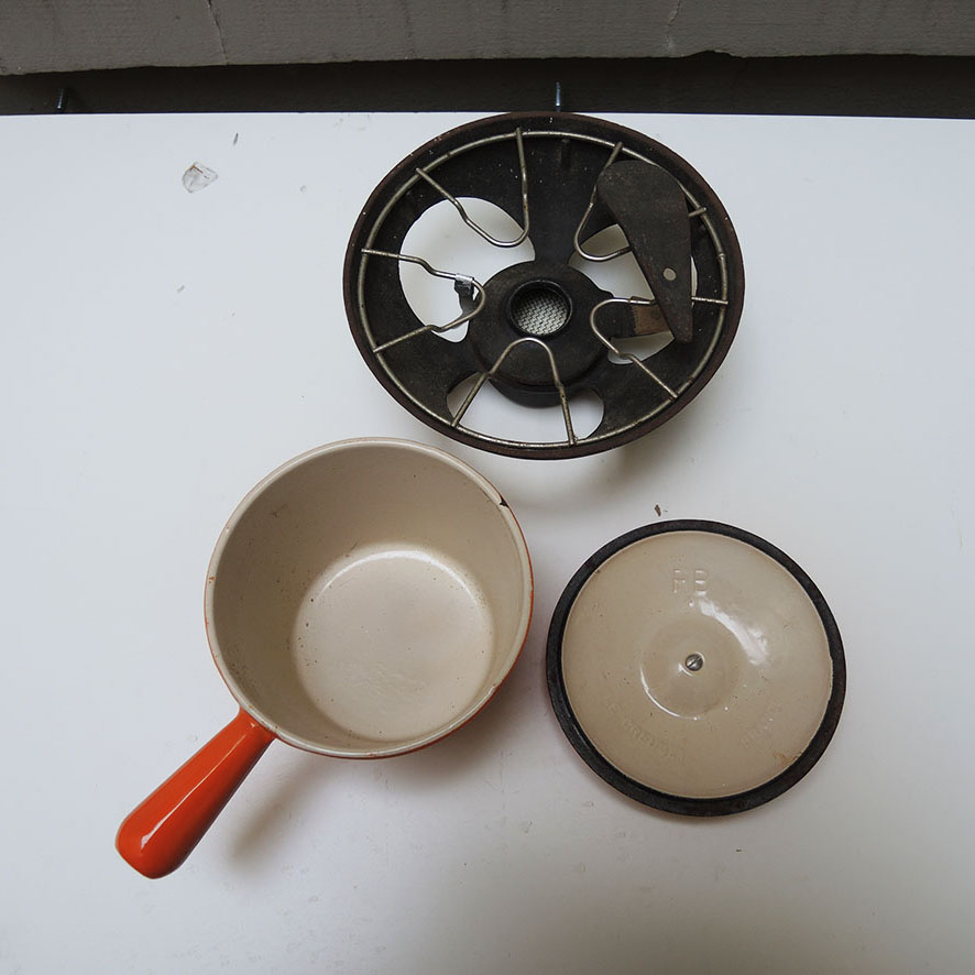 Ancien Service à Fondue Le Creuset en Fonte Orange (3)