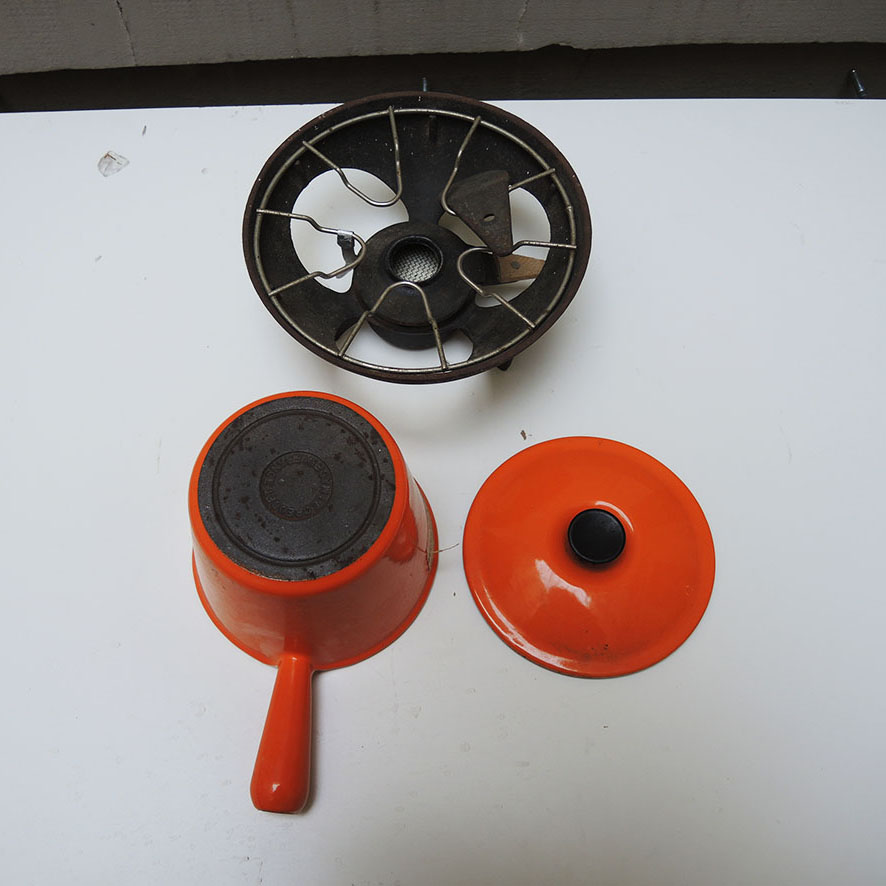 Ancien Service à Fondue Le Creuset en Fonte Orange (4)