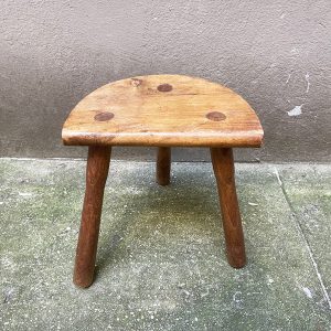 Ancien Tabouret à Traite en Bois