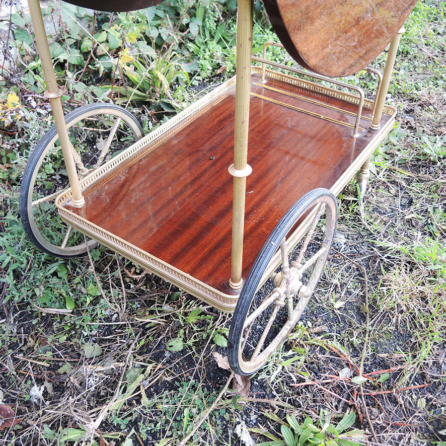 Ancienne Desserte Roulante en Laiton & Bois Verni (4)