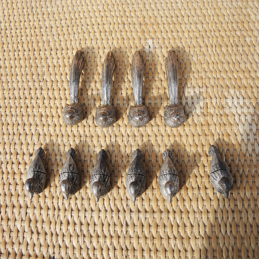 10 Anciens Porte Nom Couteau Oiseau SILEA en Métal (3)