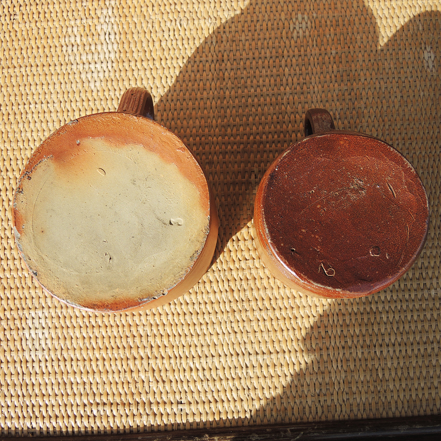 2 Anciens Pot à Anse en Grès H 10,5 & 12,5 cm (1)