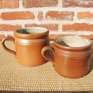 2 Anciens Pot à Anse en Grès H 10,5 & 12,5 cm