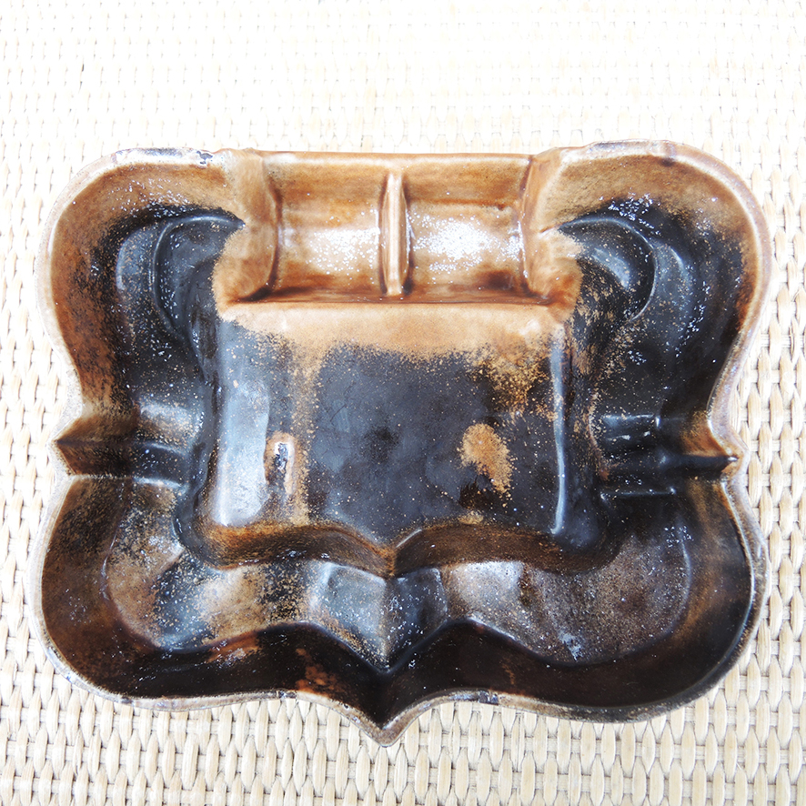 Ancien Cendrier Publicitaire en Fonte Emaillée EMAILLERIES DE VIVIER (1)