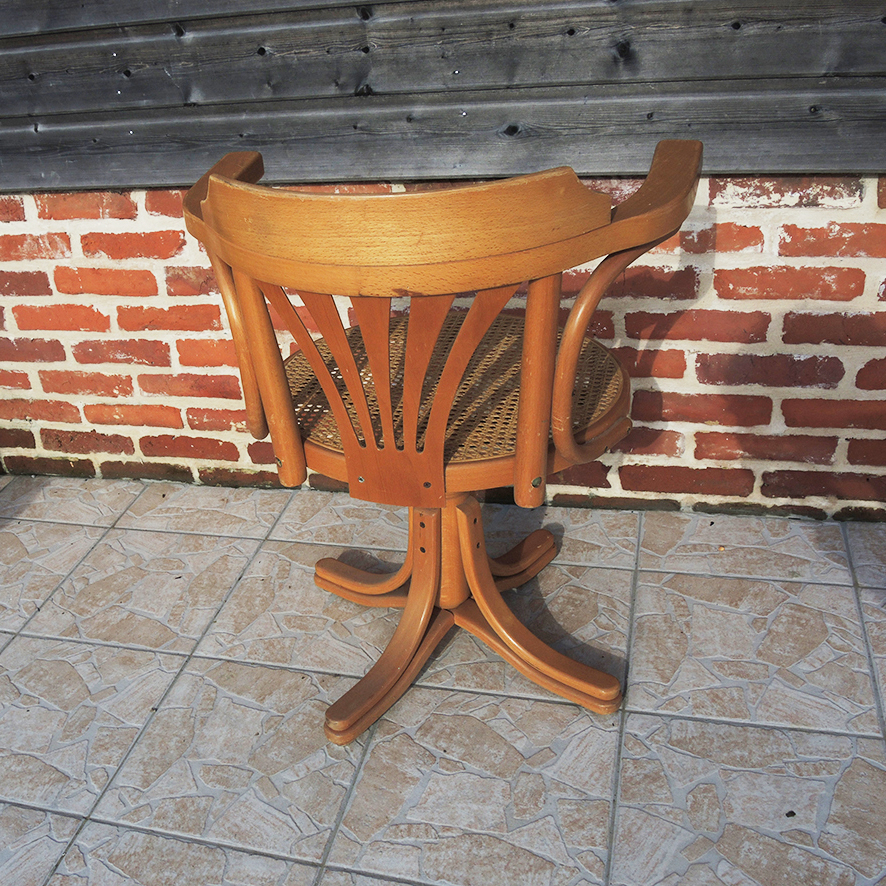 Ancien Fauteuil Tournant Américain en Bois & Cannage (3)