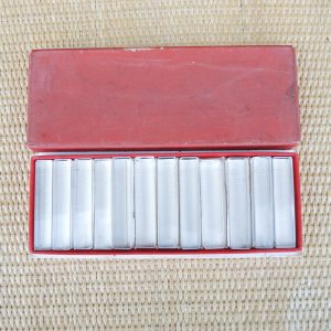 12 Anciens Porte Couteaux en Cristal de Baccarat