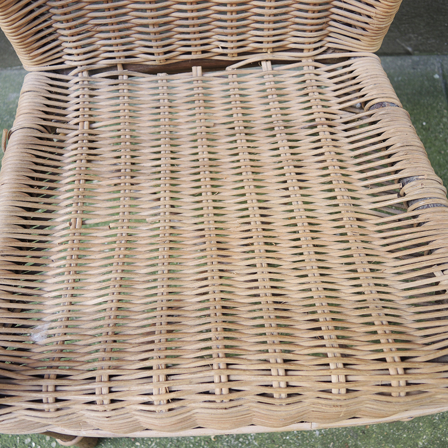 Ancien Fauteuil en Osier Pour Enfant (1)
